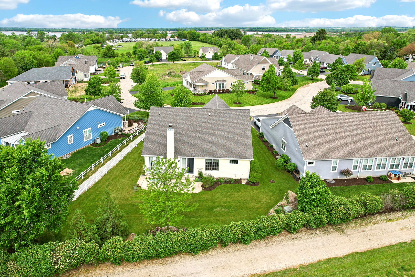 40418 N South Newport Drive, Antioch, IL 60002