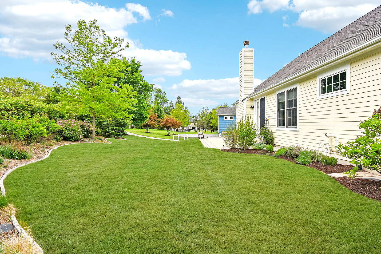 40418 N South Newport Drive, Antioch, IL 60002