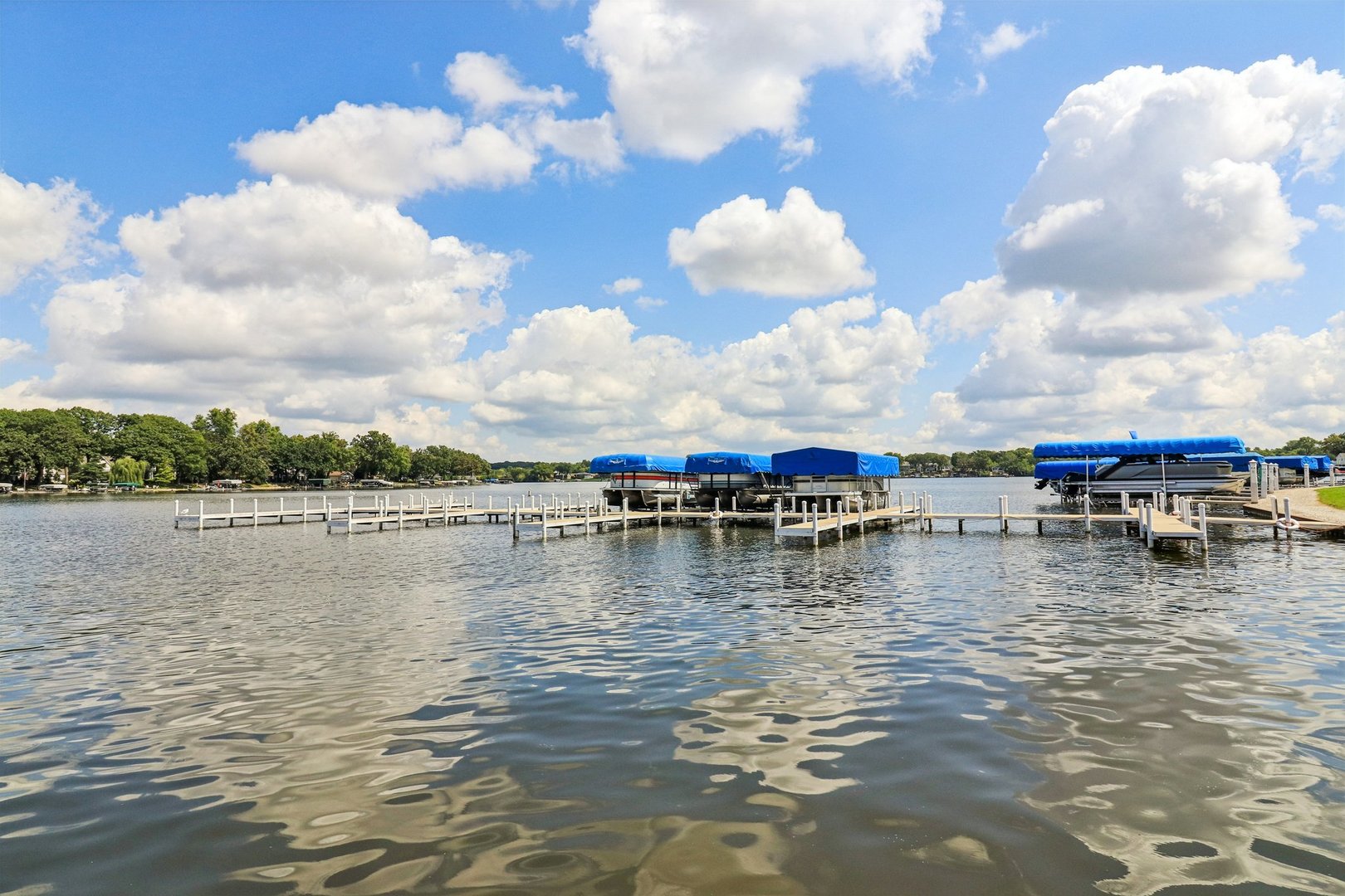 40418 N South Newport Drive, Antioch, IL 60002