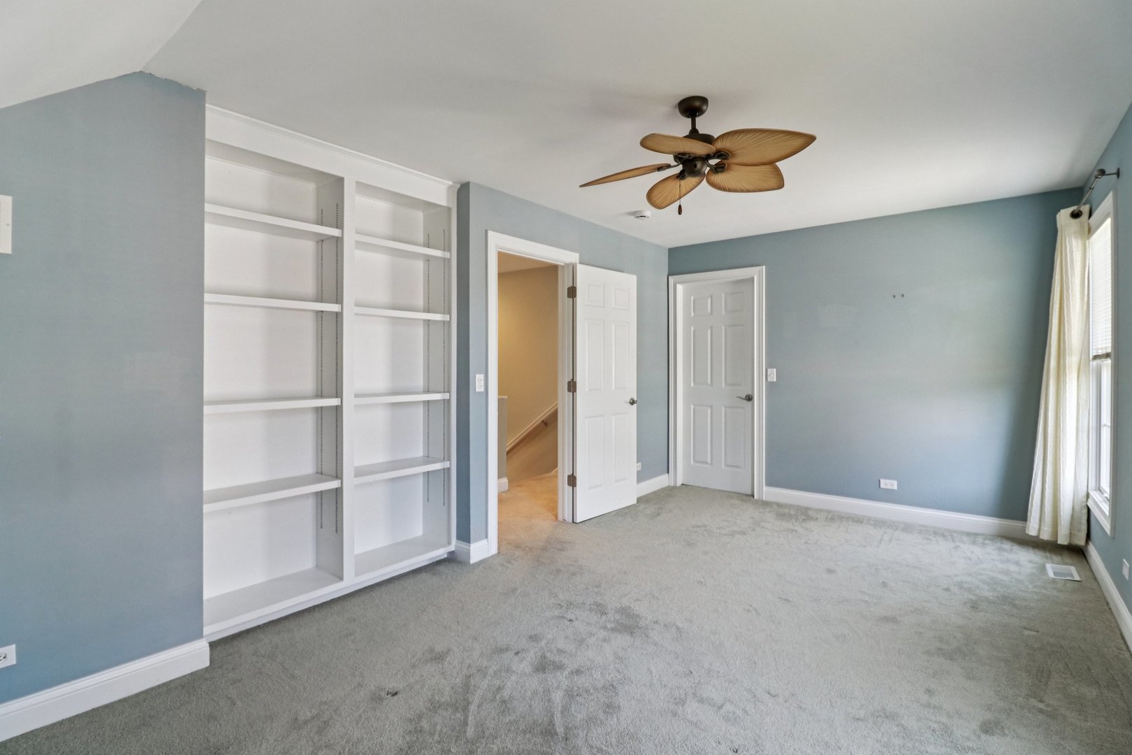 40418 N South Newport Drive, Antioch, IL 60002