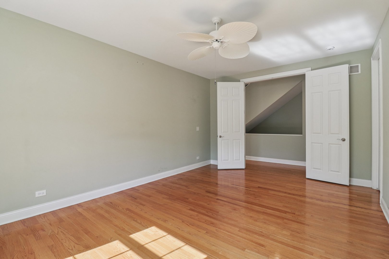 40418 N South Newport Drive, Antioch, IL 60002