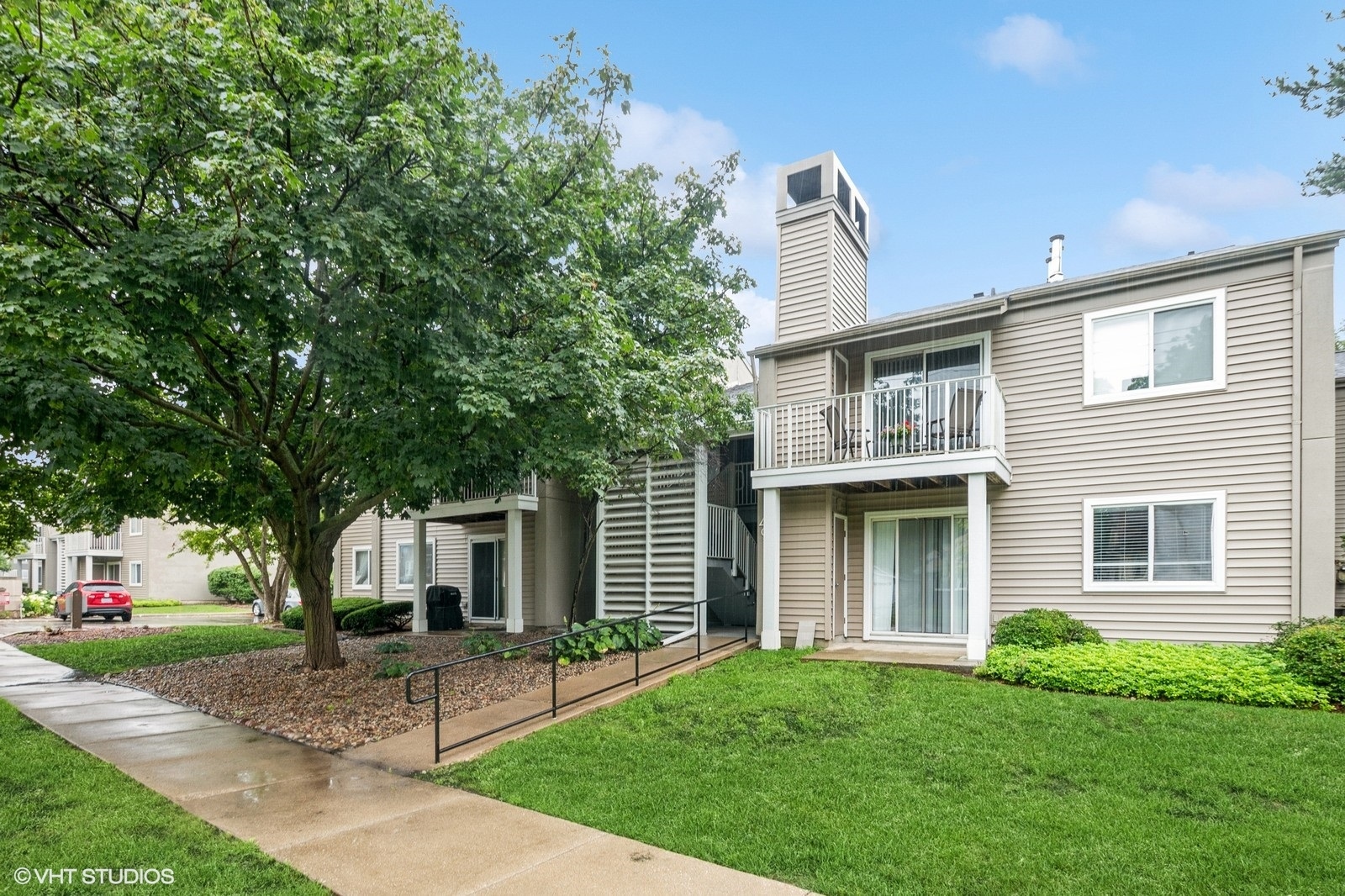 49 Orchard Terrace #1, Lombard, IL 60148