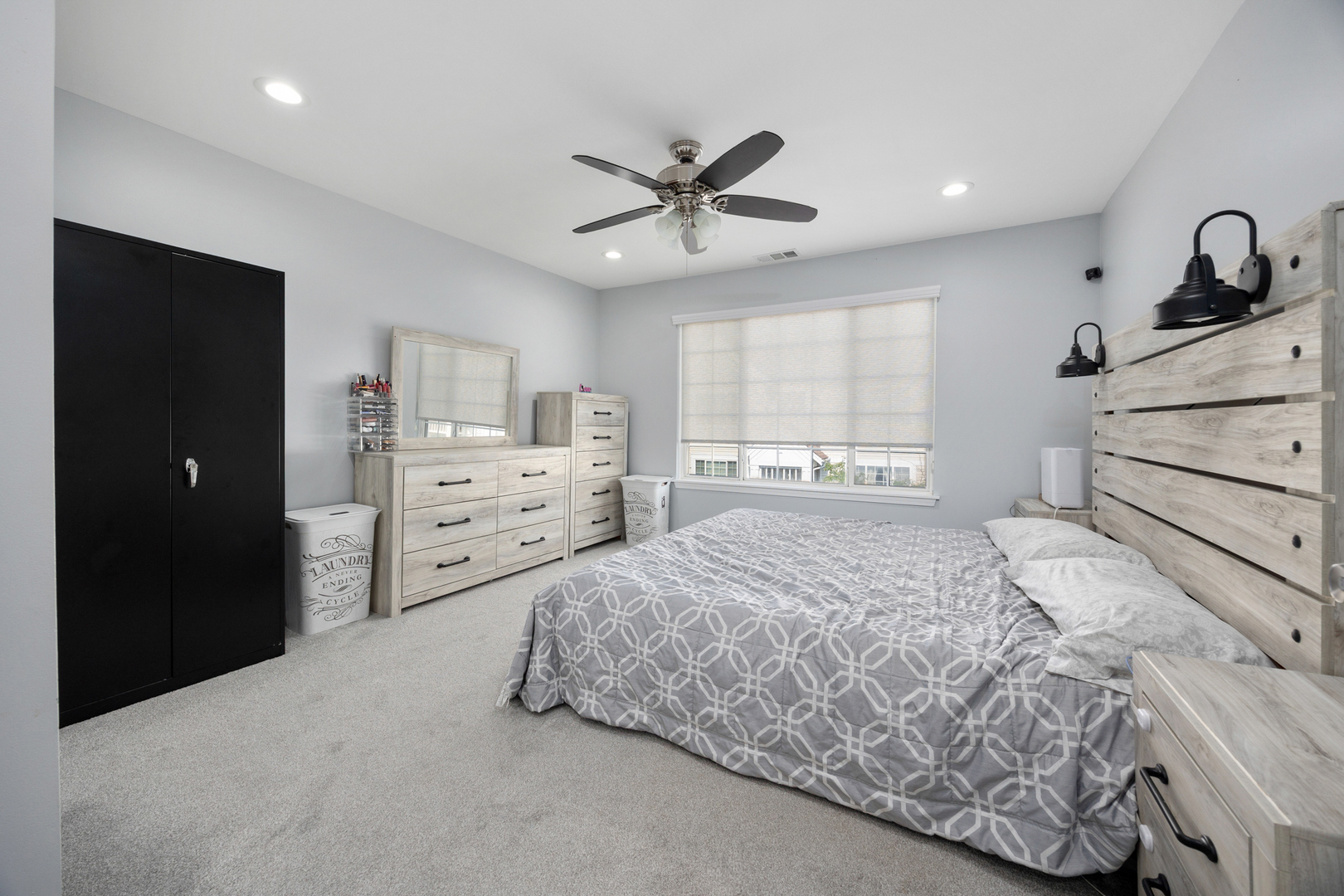 9411 N harrison Street, Des Plaines, IL 60016
