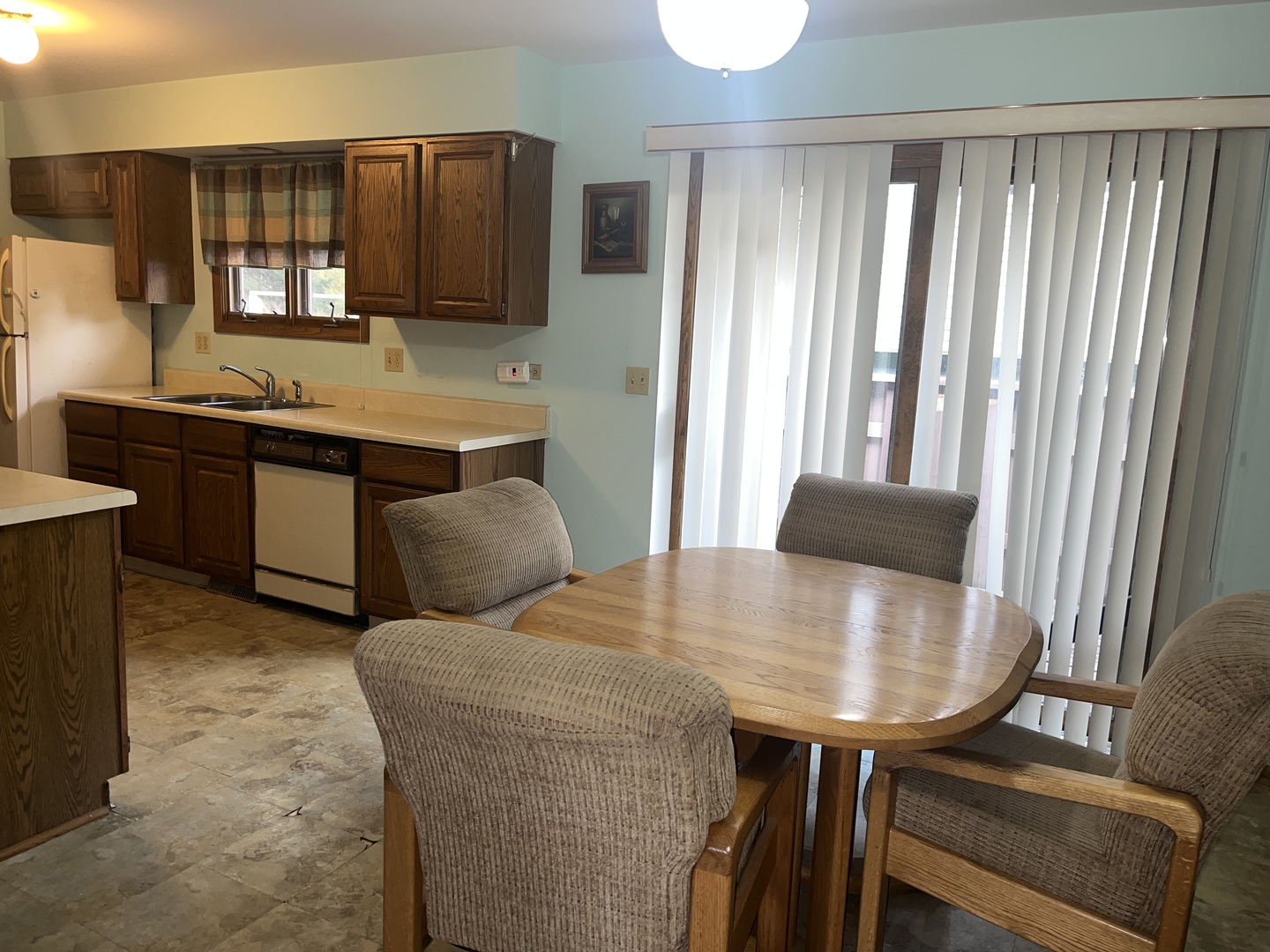 159 N Park Street, Westmont, IL 60559