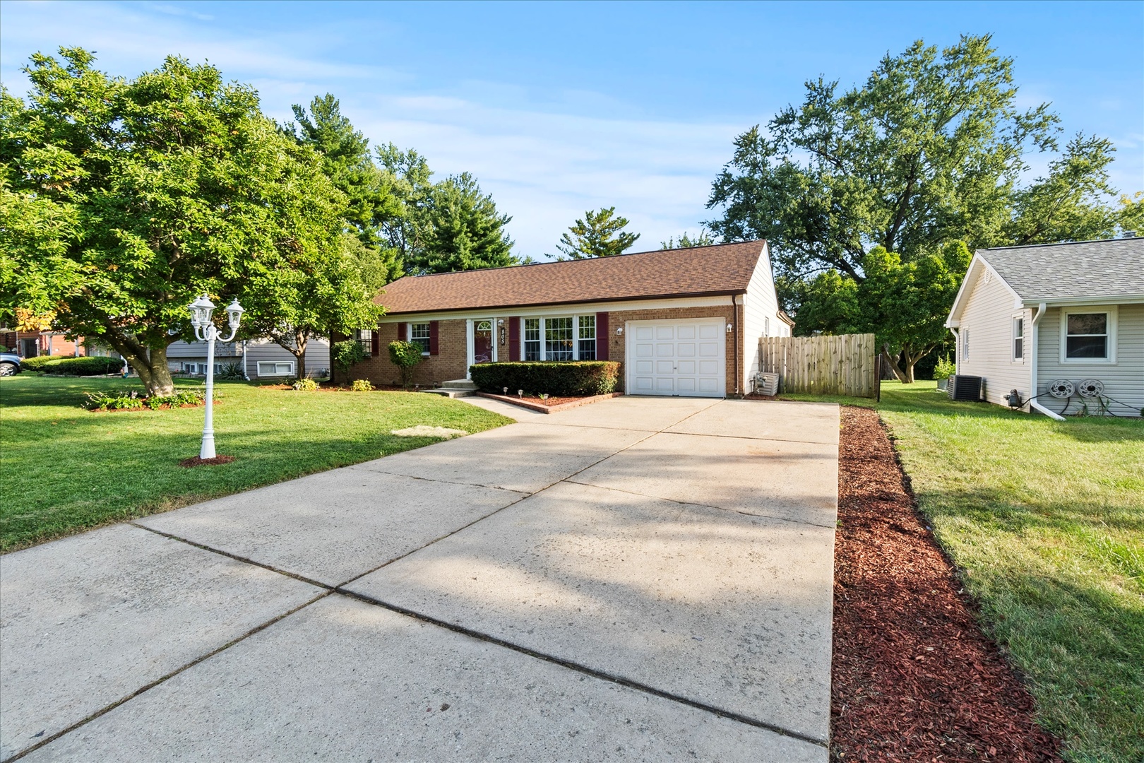 805 Maryknoll Drive, Lockport, IL 60441