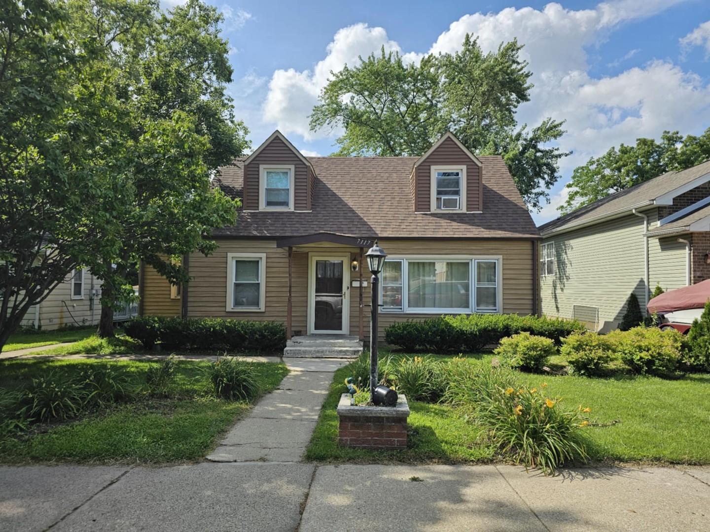 7117 W 113TH Place, Worth, IL 60482