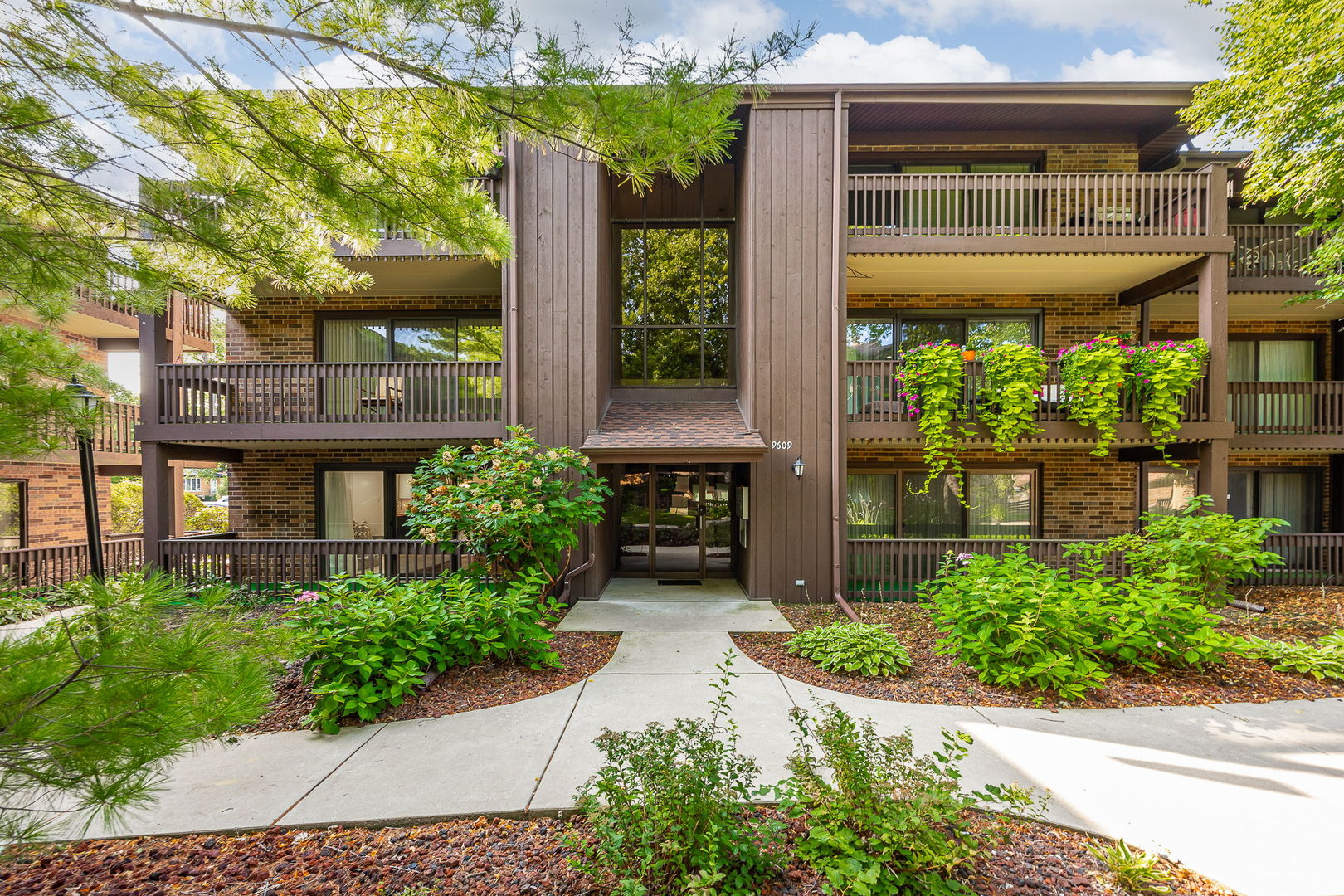 9609 S AUSTIN Avenue #1E, Oak Lawn, IL 60453
