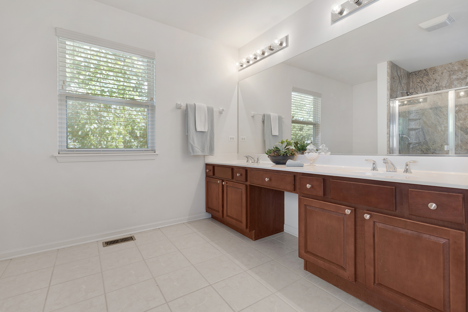 748 Hamilton Way, Batavia, IL 60510