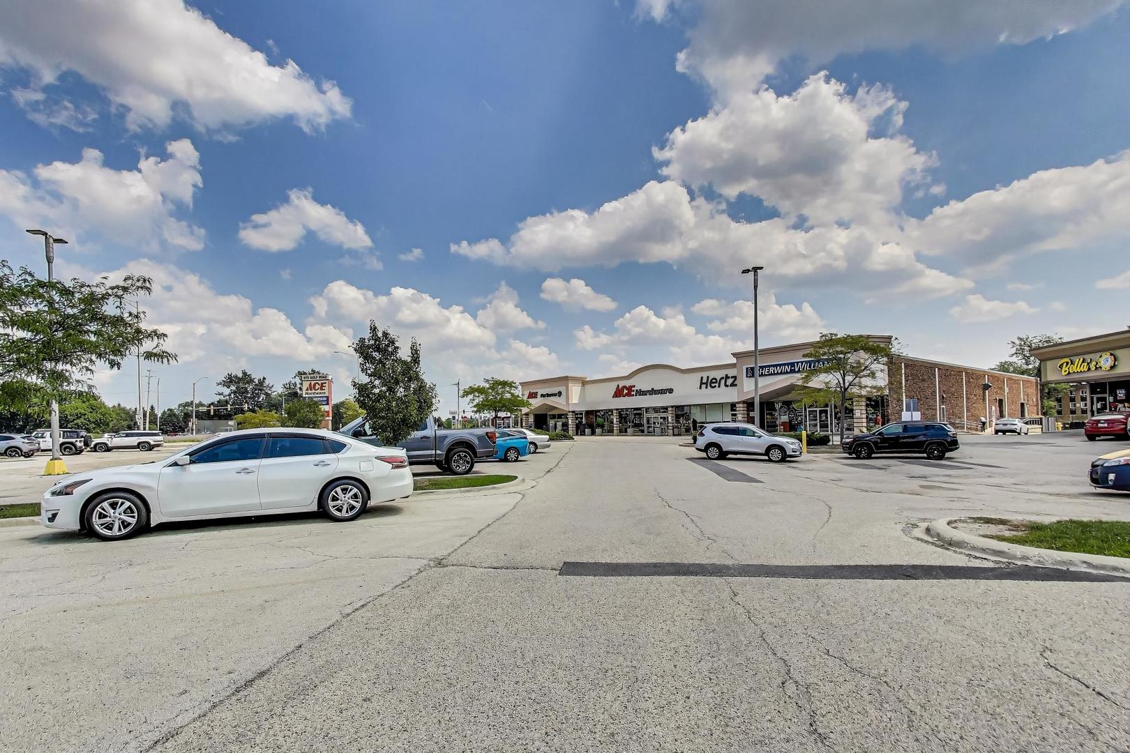 675 W Golf Road, Hoffman Estates, IL 60169