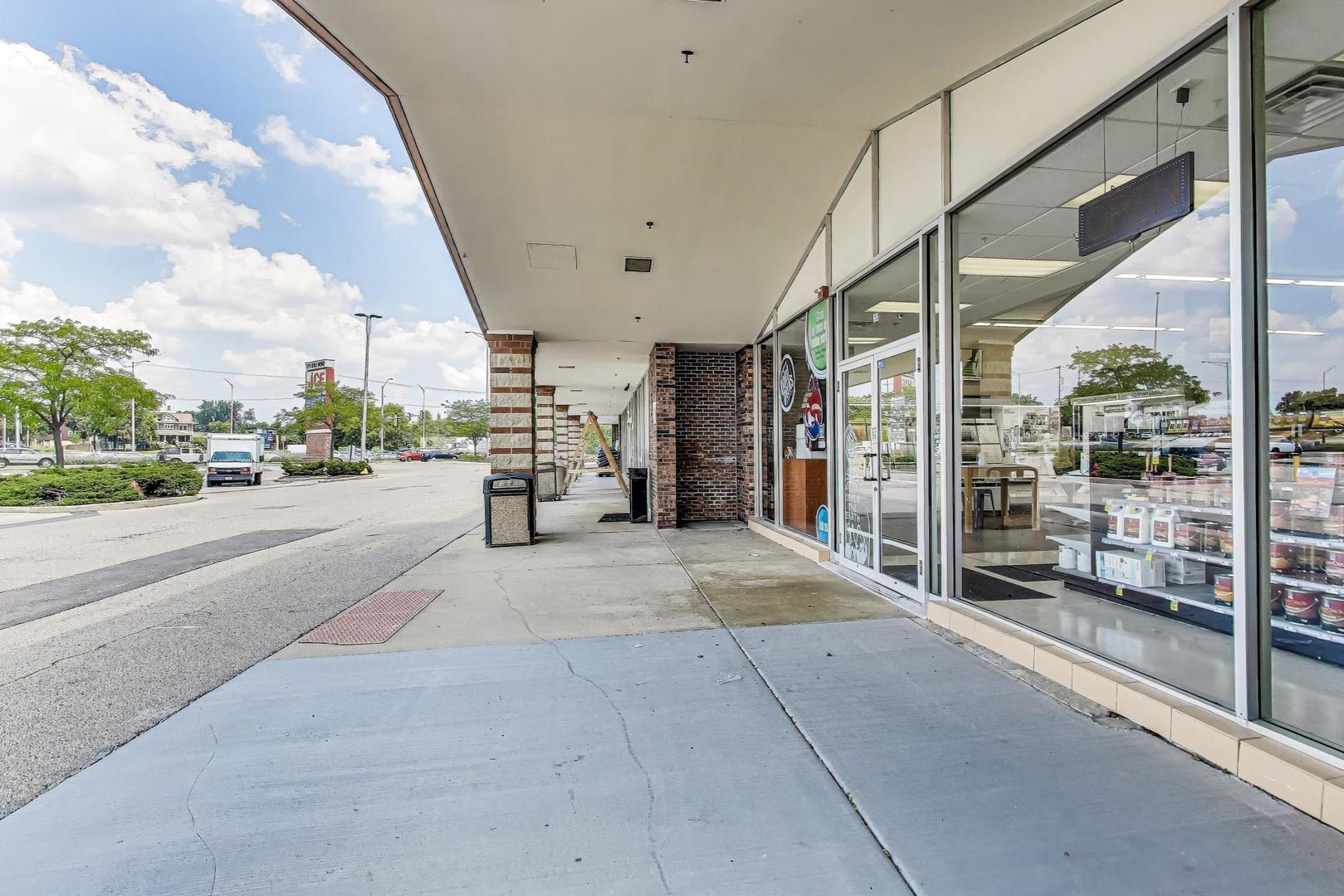 675 W Golf Road, Hoffman Estates, IL 60169