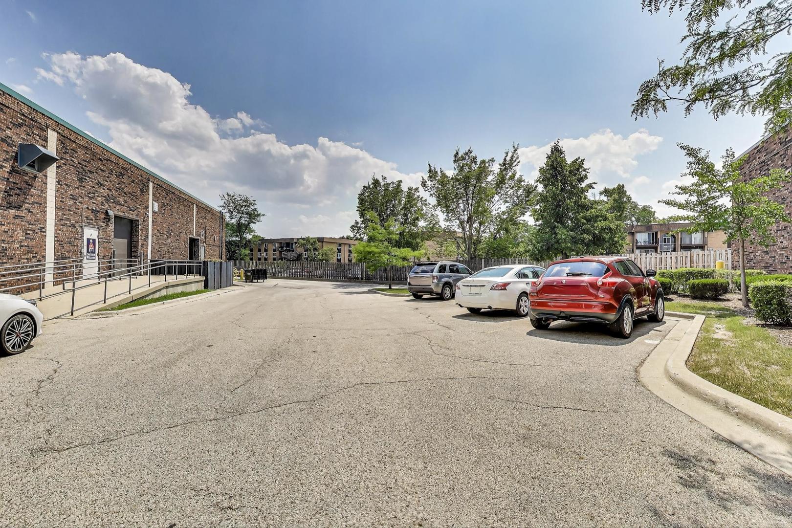 675 W Golf Road, Hoffman Estates, IL 60169