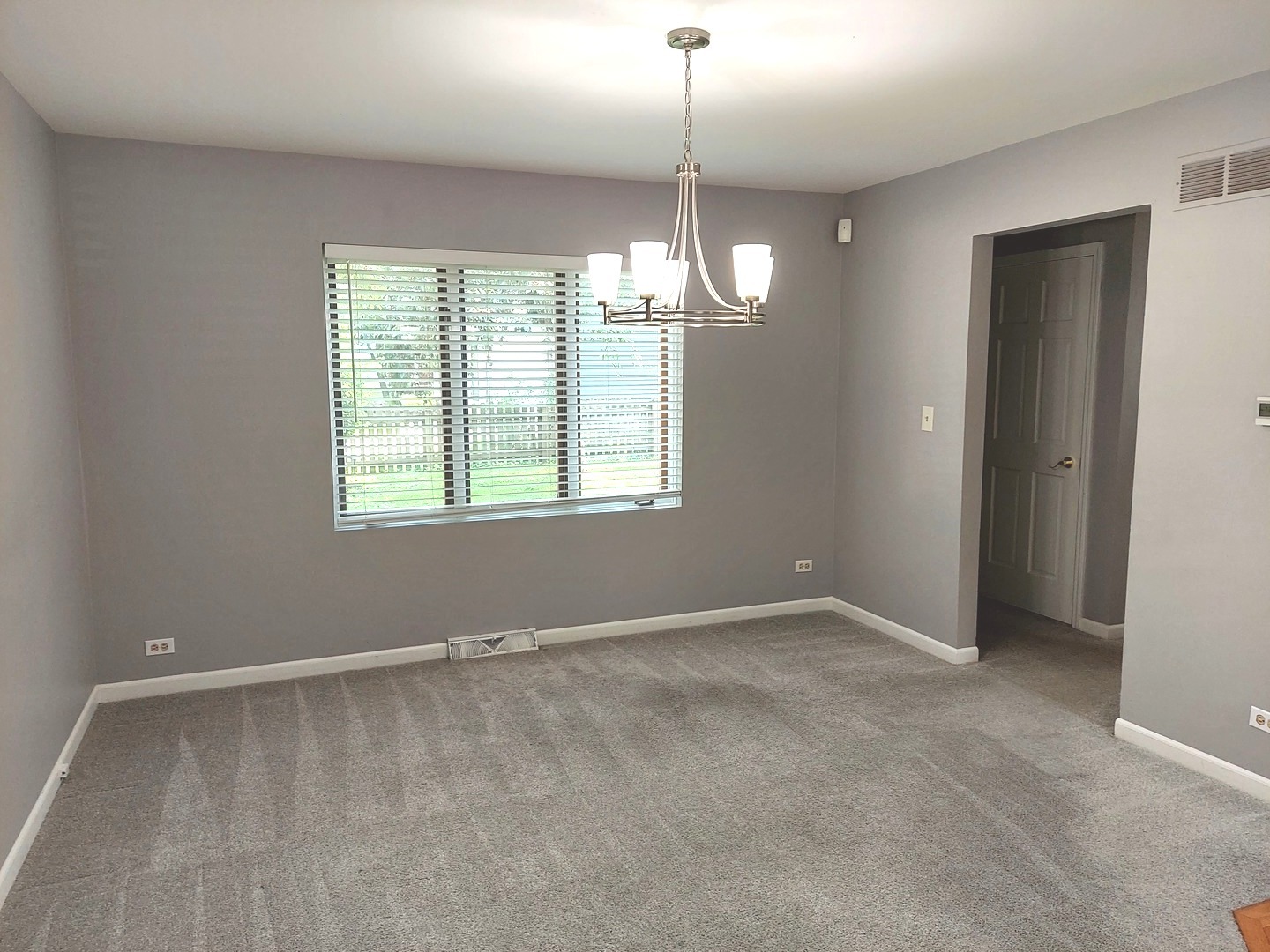2304 Nottingham Drive, Naperville, IL 60565