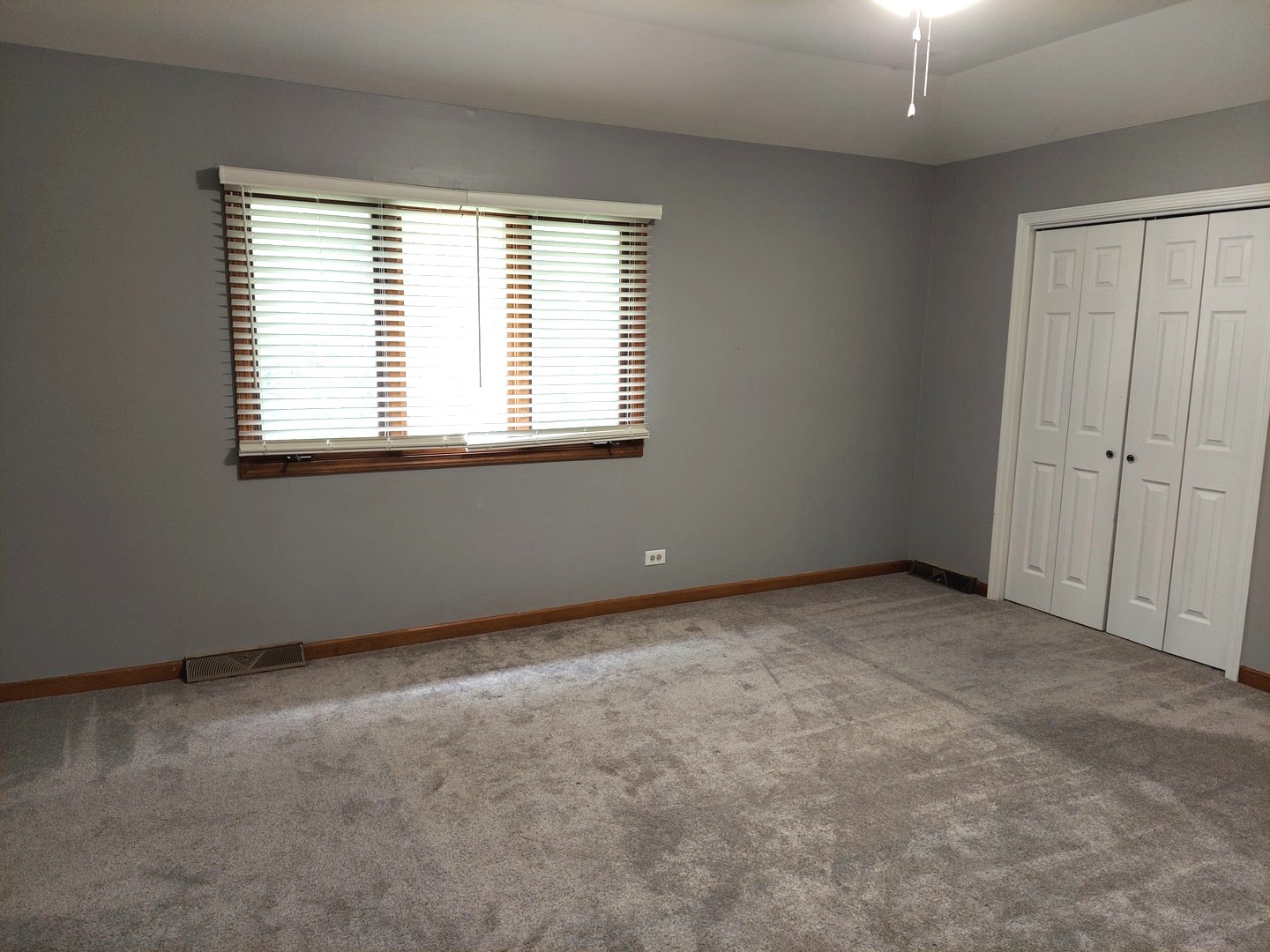 2304 Nottingham Drive, Naperville, IL 60565