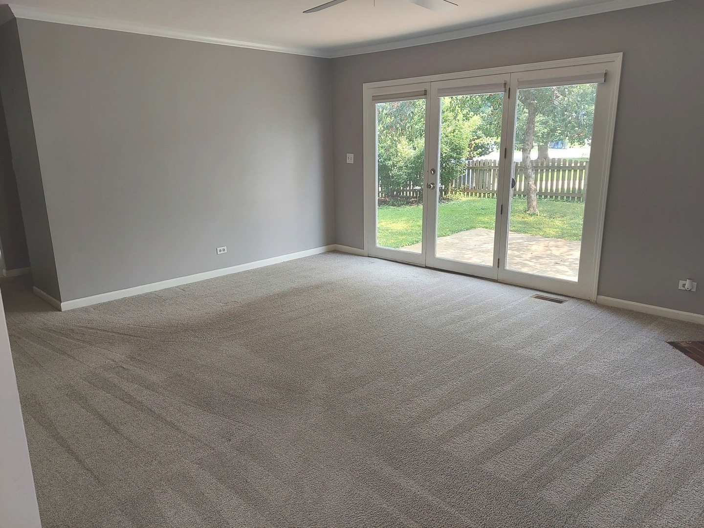 2304 Nottingham Drive, Naperville, IL 60565