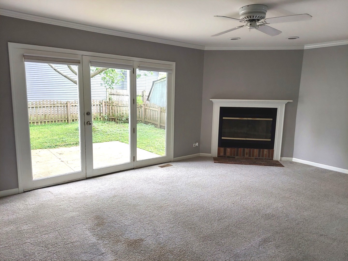 2304 Nottingham Drive, Naperville, IL 60565