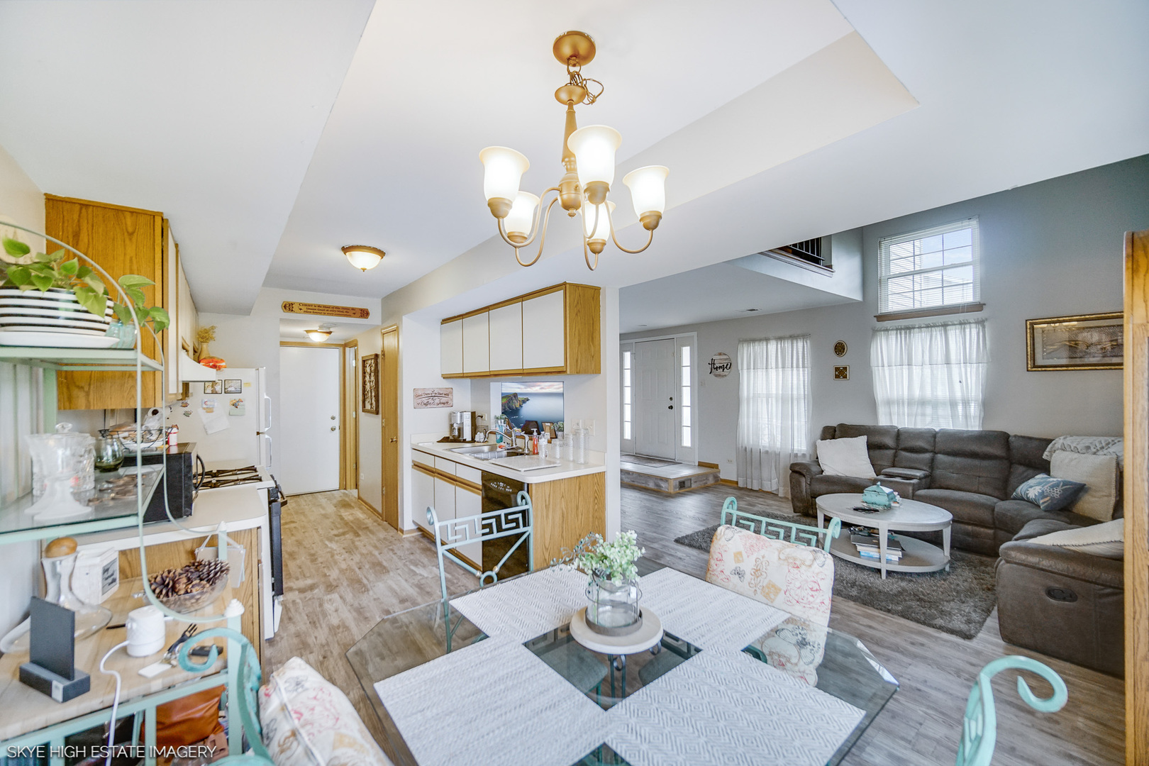 12522 S Deer Park Drive, Alsip, IL 60803