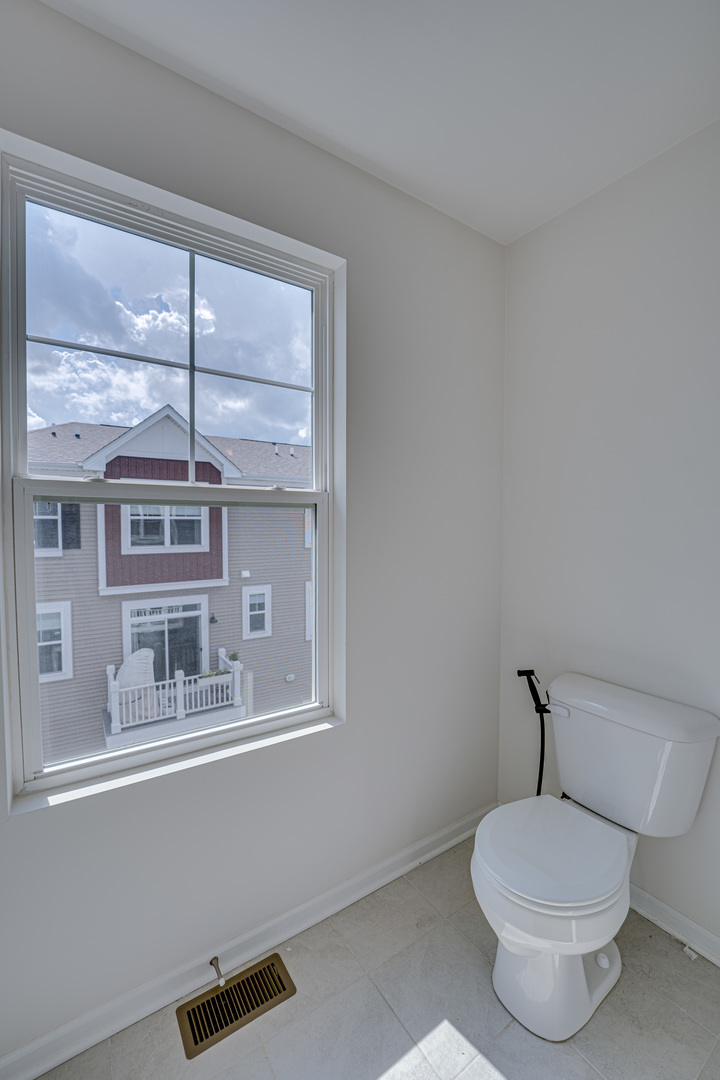 1622 Albany Street, Grayslake, IL 60030