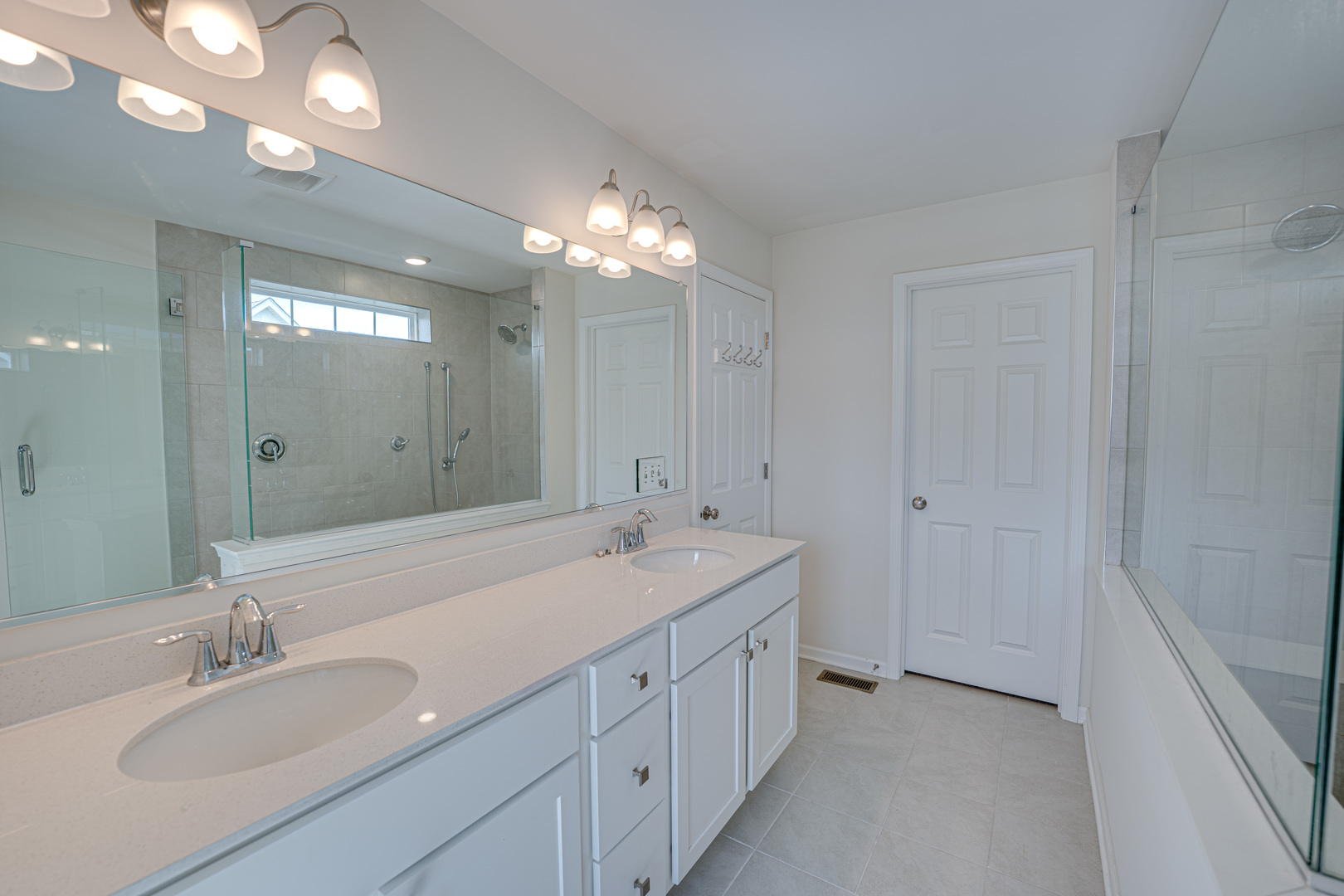 1622 Albany Street, Grayslake, IL 60030