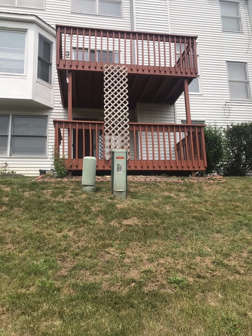 315 Spring Point Drive, Carpentersville, IL 60110