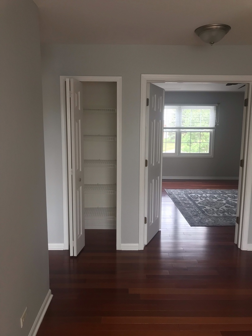 315 Spring Point Drive, Carpentersville, IL 60110