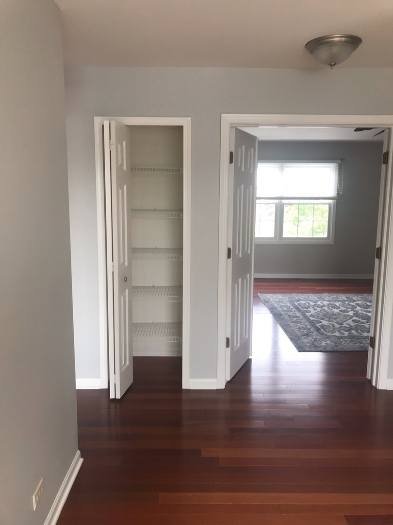 315 Spring Point Drive, Carpentersville, IL 60110