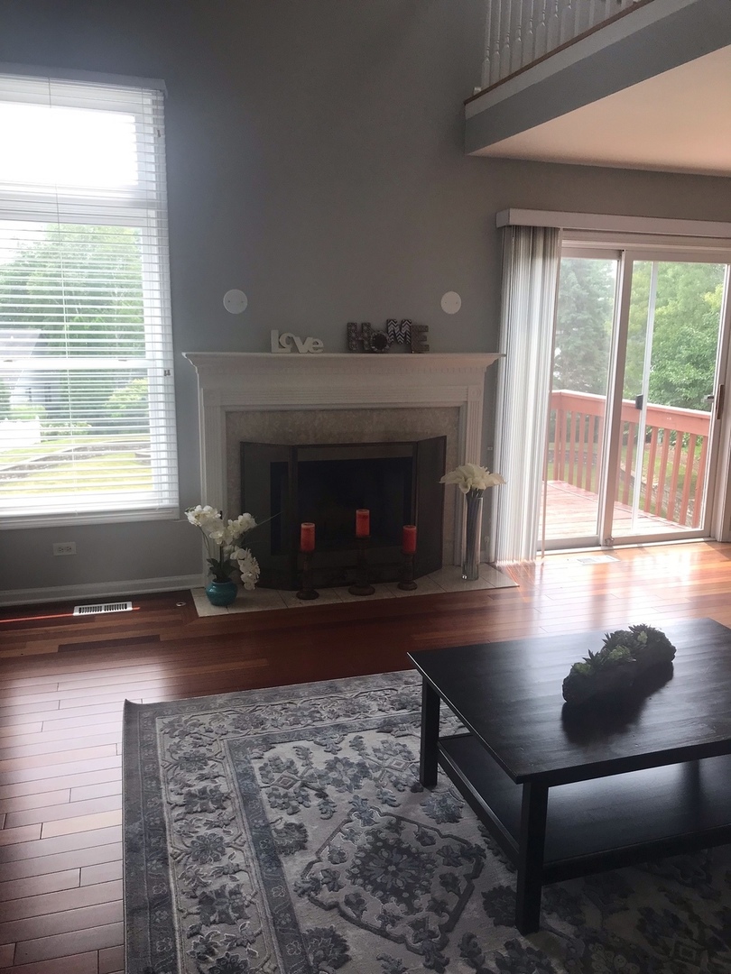 315 Spring Point Drive, Carpentersville, IL 60110
