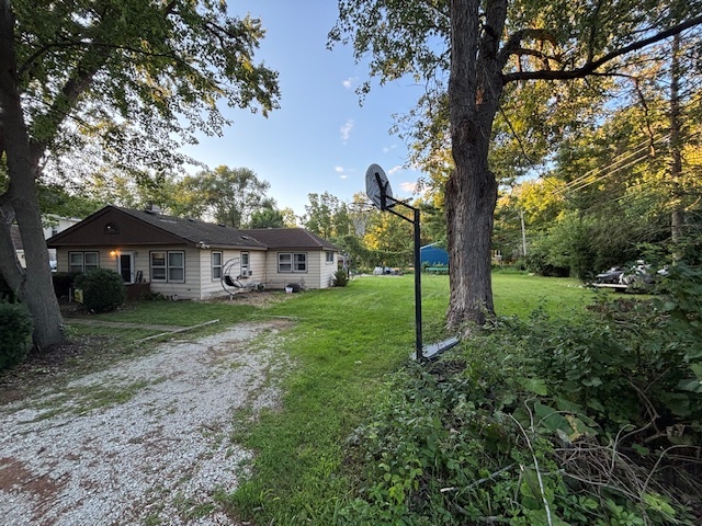 25022 W Catherine Avenue, Antioch, IL 60002