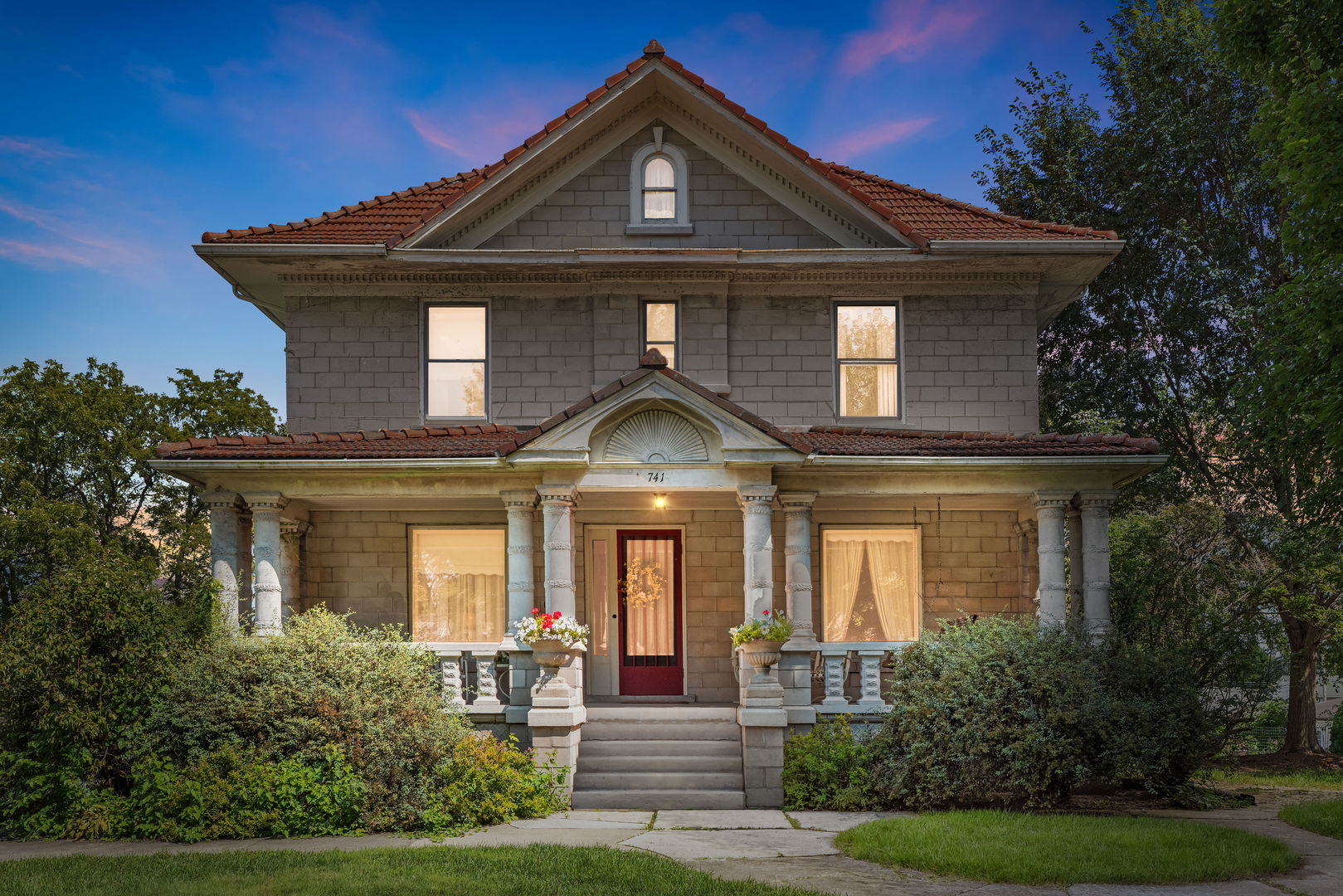 741 Dunbar Street, Beecher, IL 60401