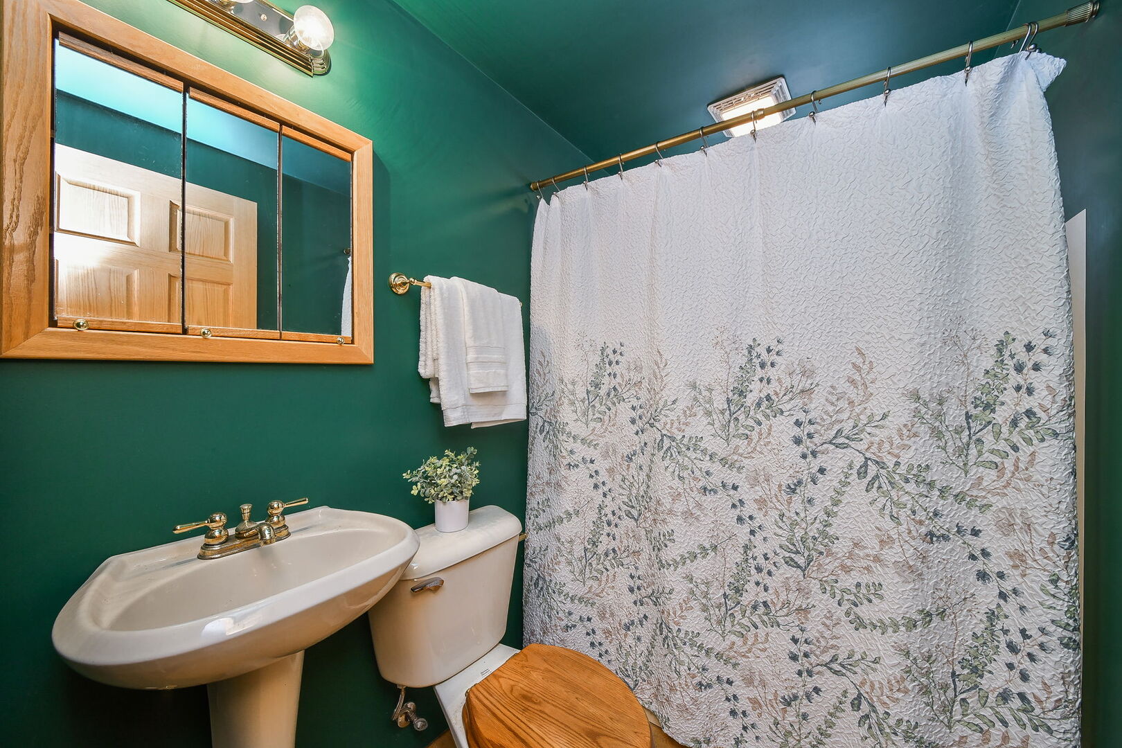 10N085 Trails End, Elgin, IL 60124