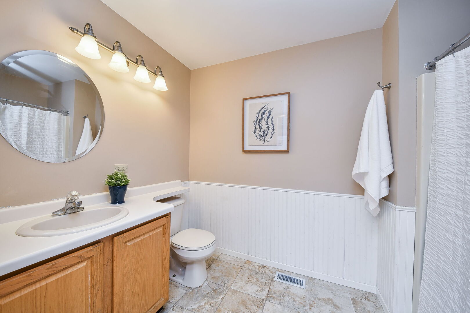 10N085 Trails End, Elgin, IL 60124