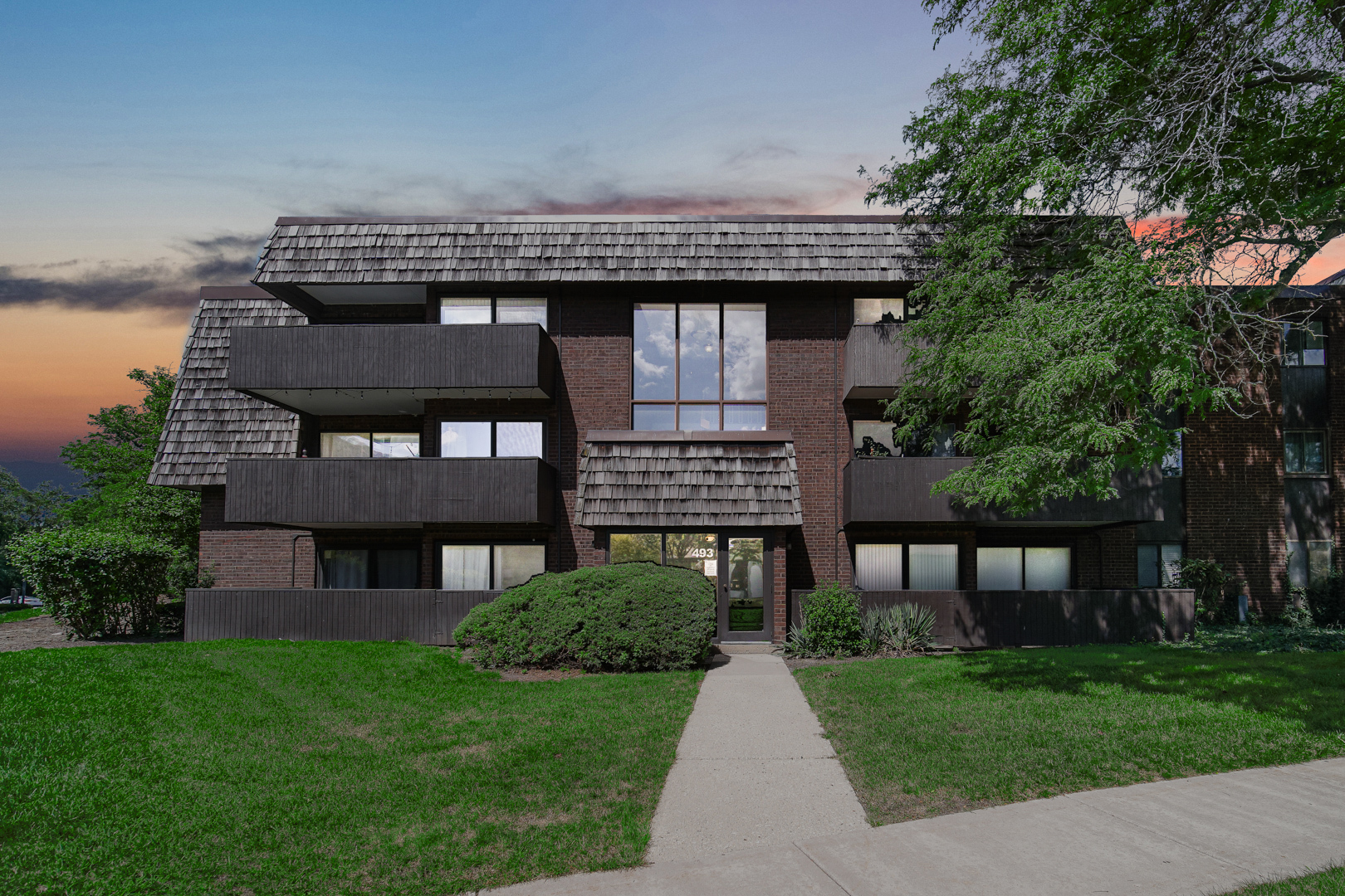 493 Timber Ridge Drive #206, Carol Stream, IL 60188