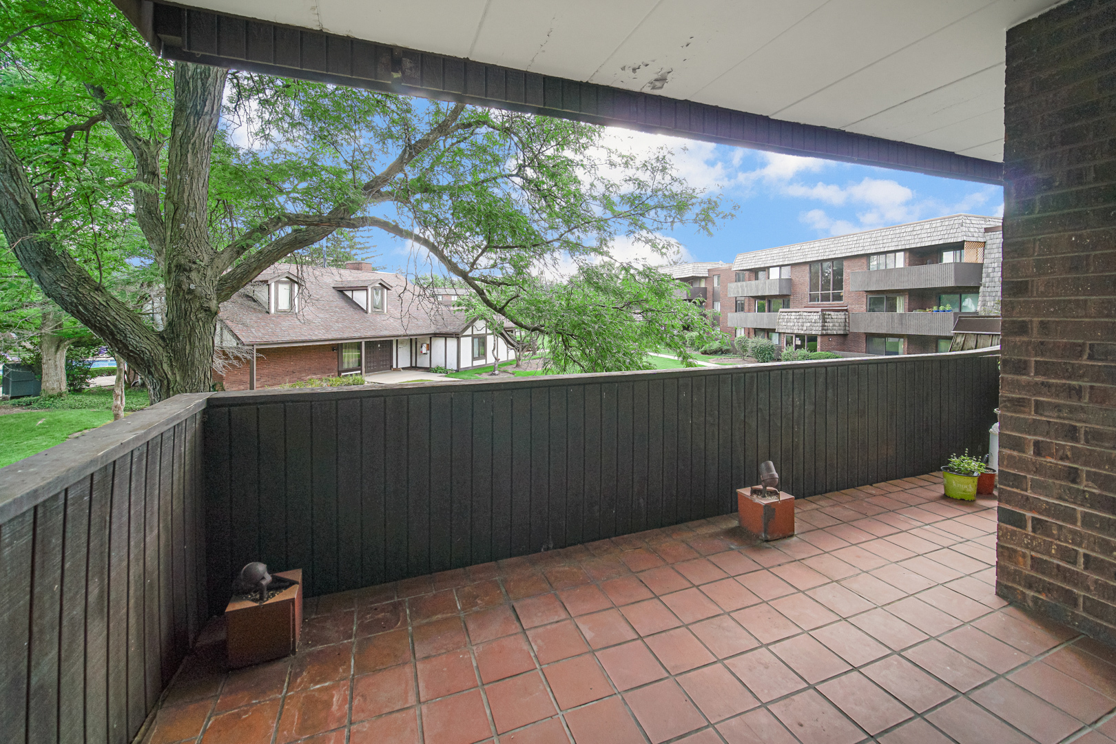 493 Timber Ridge Drive #206, Carol Stream, IL 60188