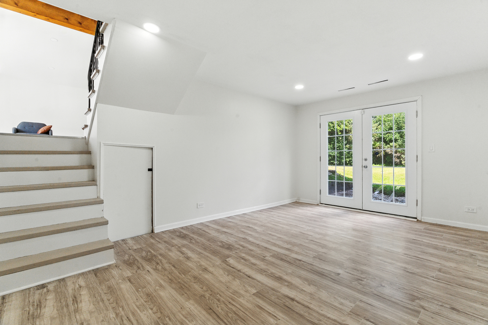 2708 Dana Avenue, Waukegan, IL 60087