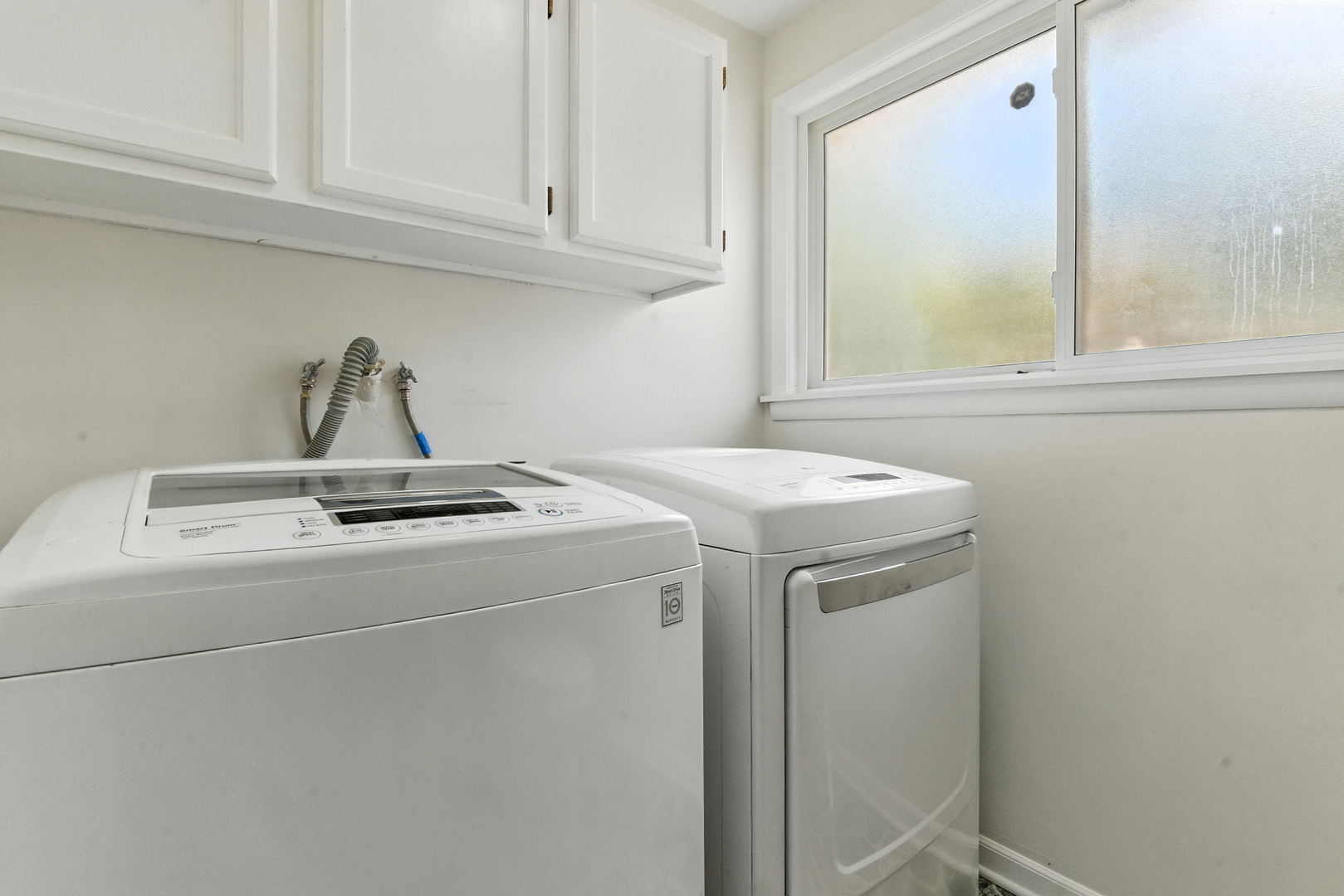 2708 Dana Avenue, Waukegan, IL 60087