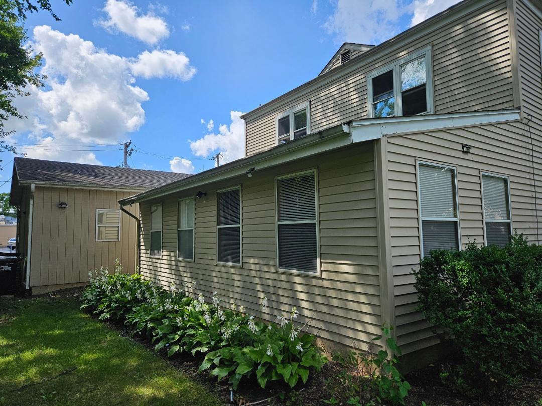 161 Dole Avenue, Crystal Lake, IL 60014