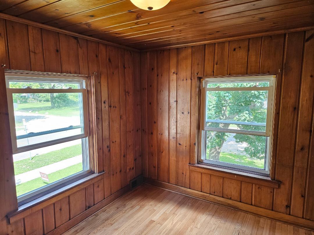 161 Dole Avenue, Crystal Lake, IL 60014
