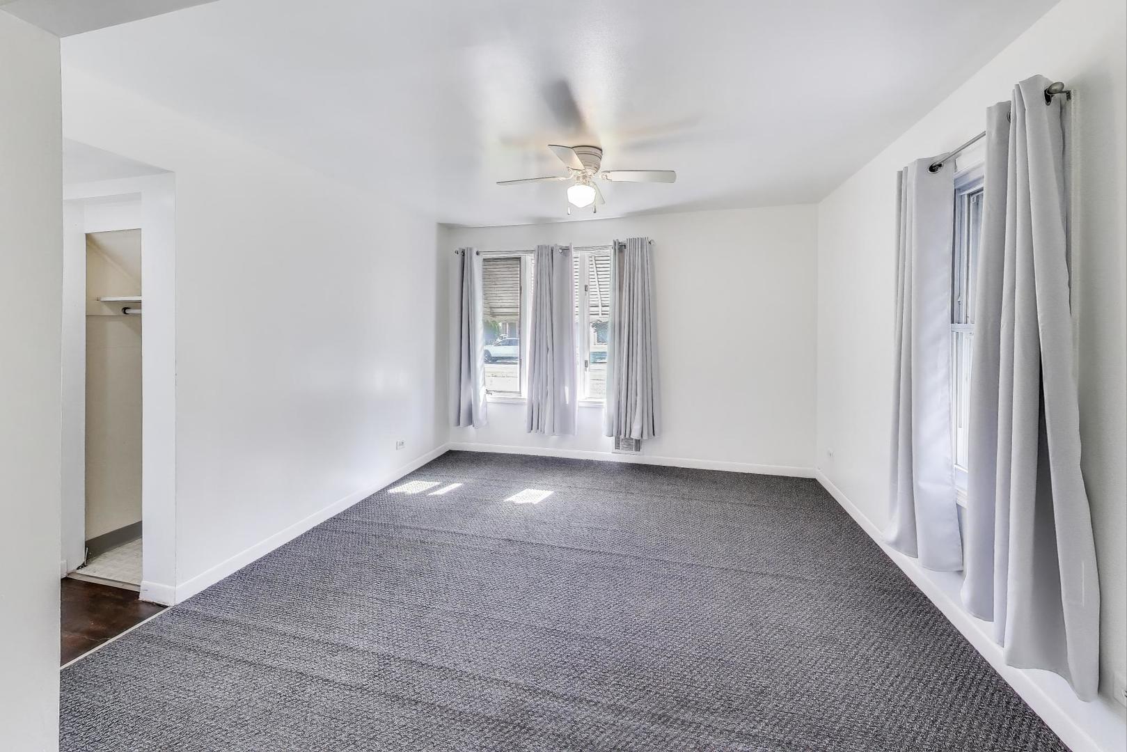 9348 Sayre Avenue, Oak Lawn, IL 60453