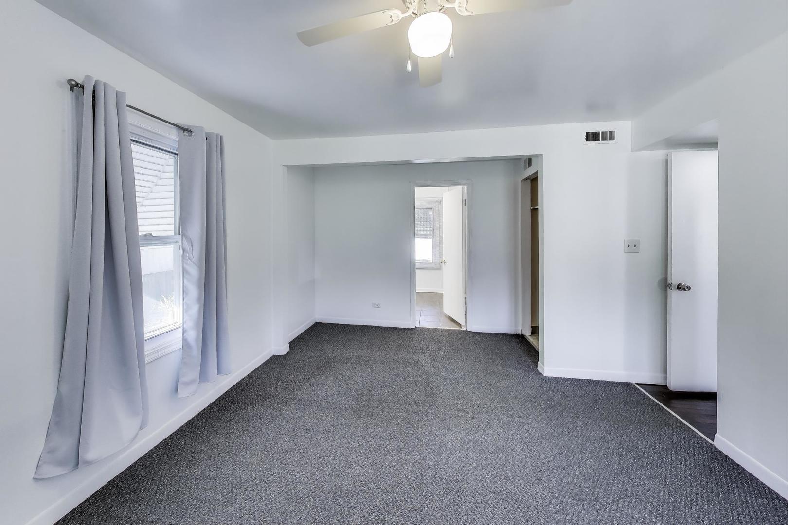 9348 Sayre Avenue, Oak Lawn, IL 60453