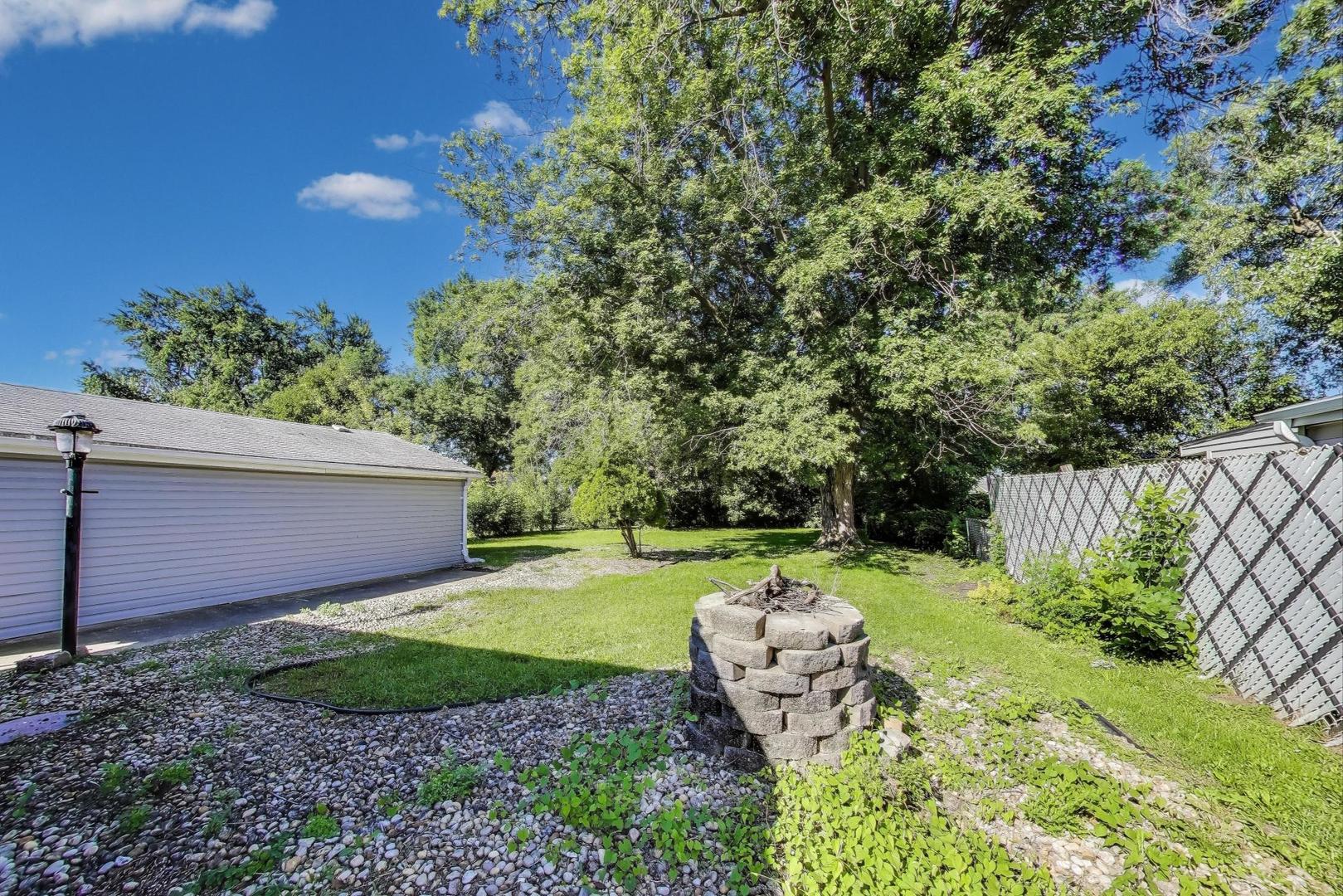 9348 Sayre Avenue, Oak Lawn, IL 60453