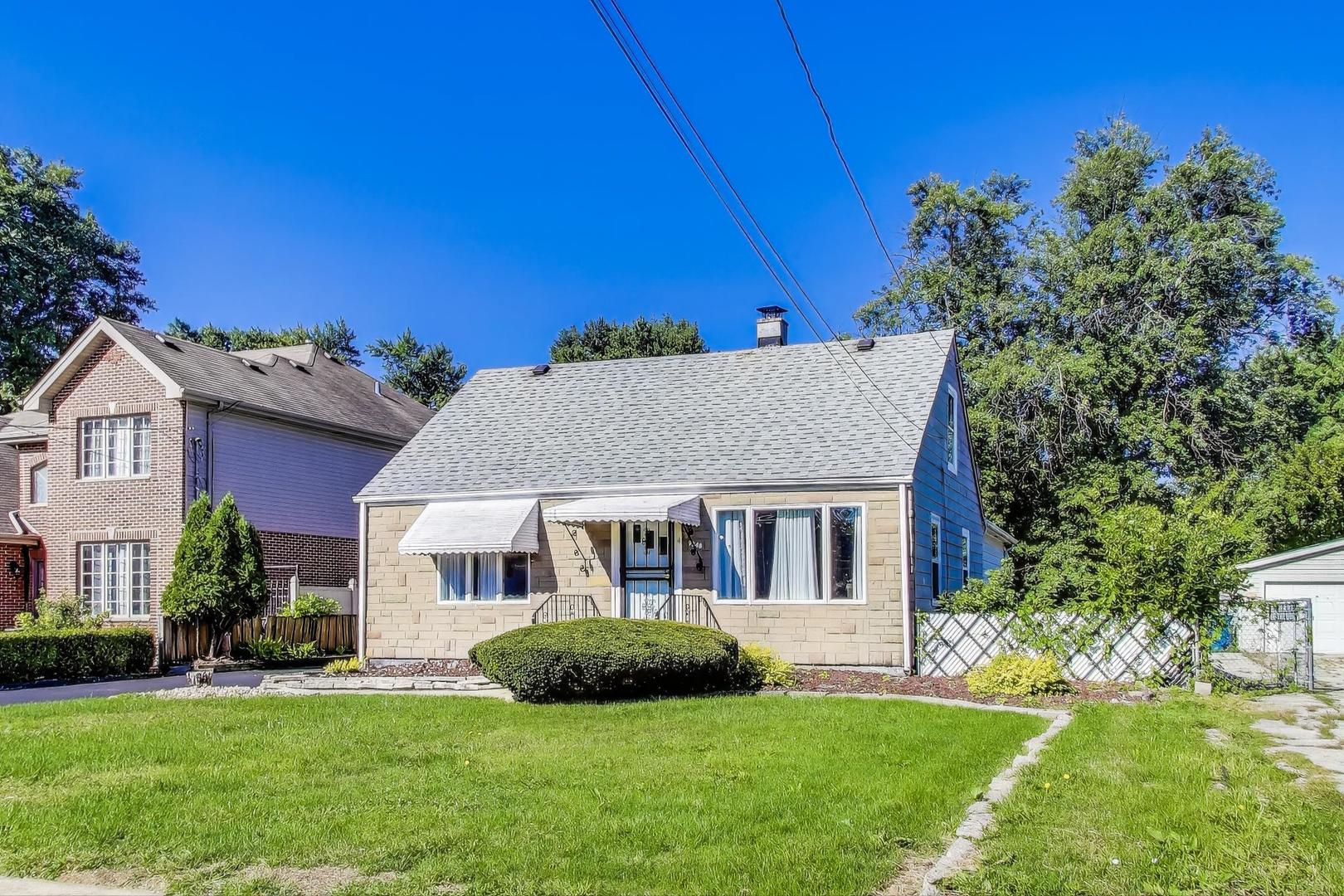 9348 Sayre Avenue, Oak Lawn, IL 60453