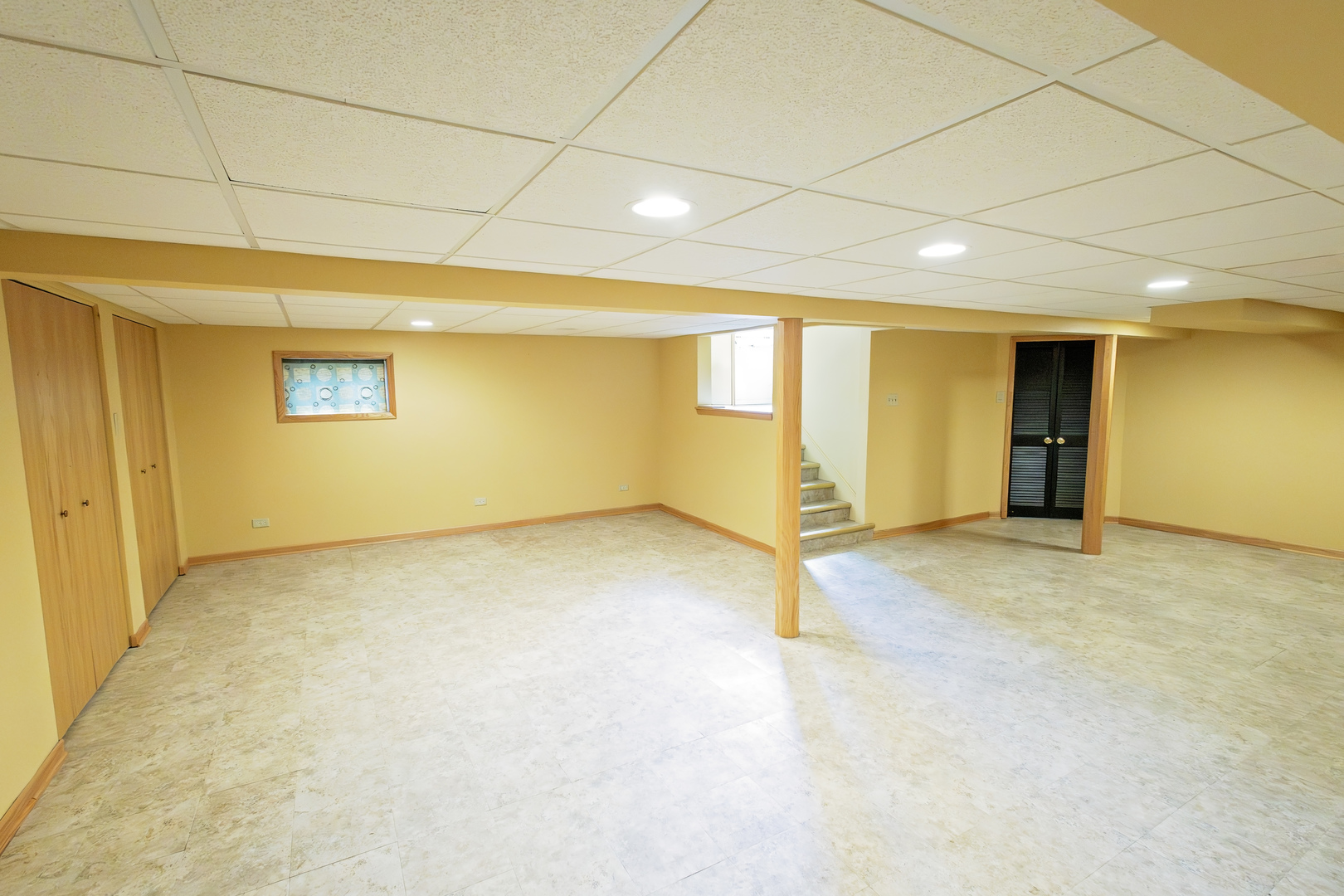 10736 S Kostner Avenue, Oak Lawn, IL 60453
