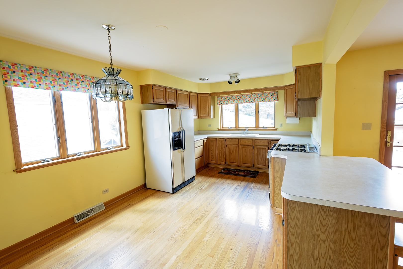 10736 S Kostner Avenue, Oak Lawn, IL 60453