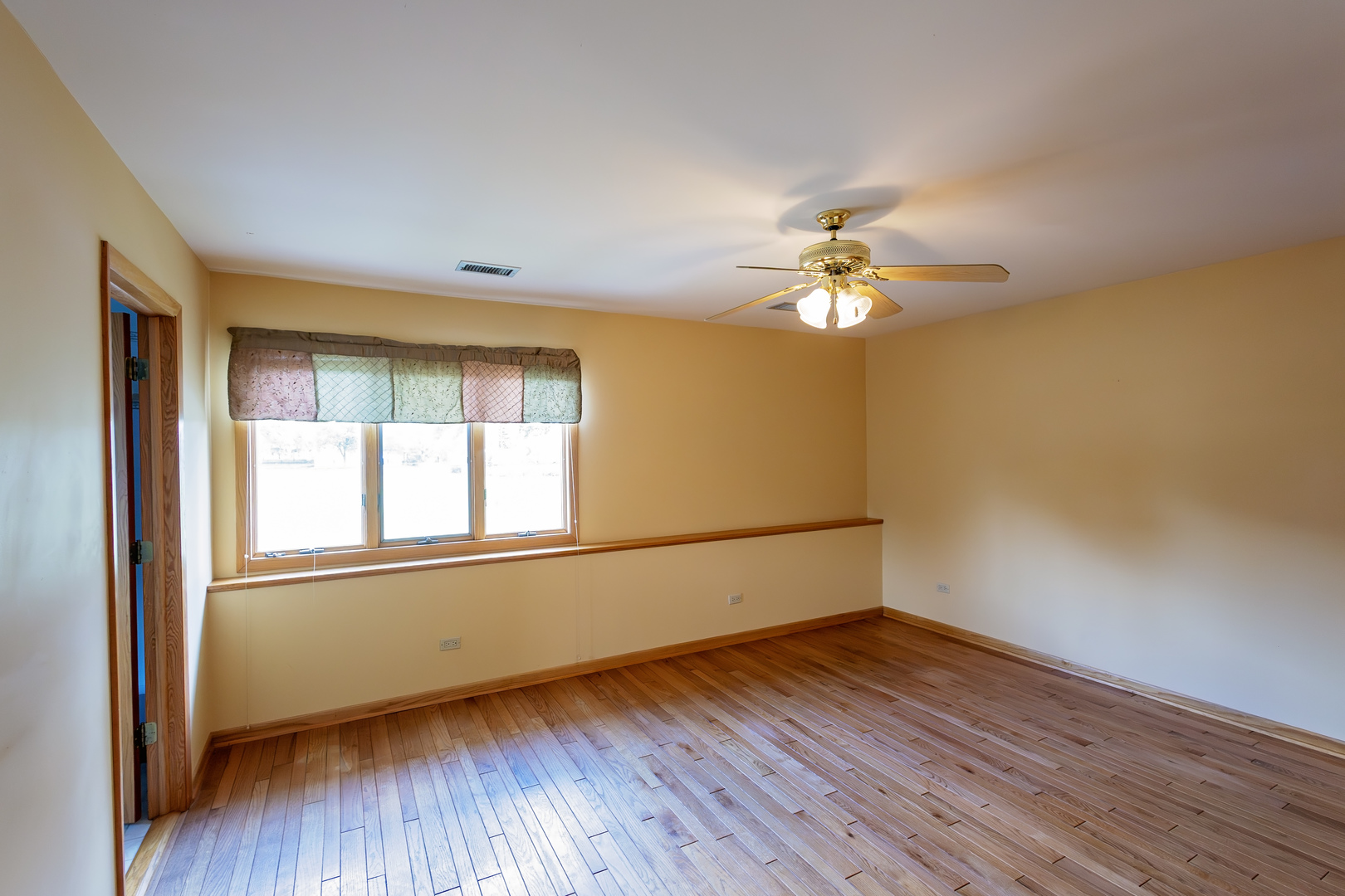 10736 S Kostner Avenue, Oak Lawn, IL 60453