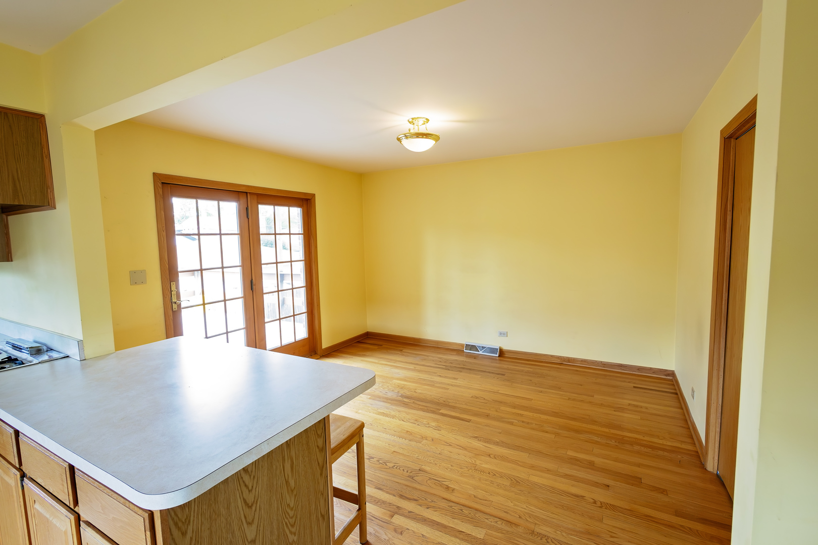 10736 S Kostner Avenue, Oak Lawn, IL 60453