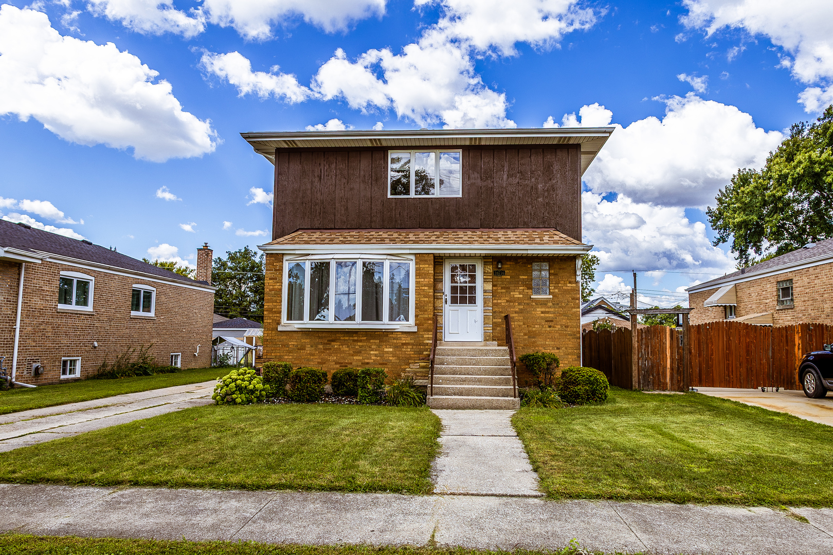 10736 S Kostner Avenue, Oak Lawn, IL 60453