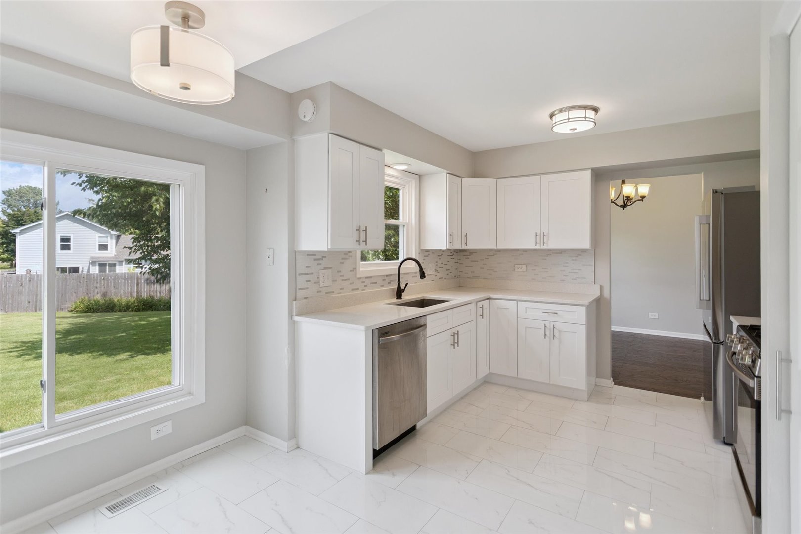 200 Heath Place, Westmont, IL 60559