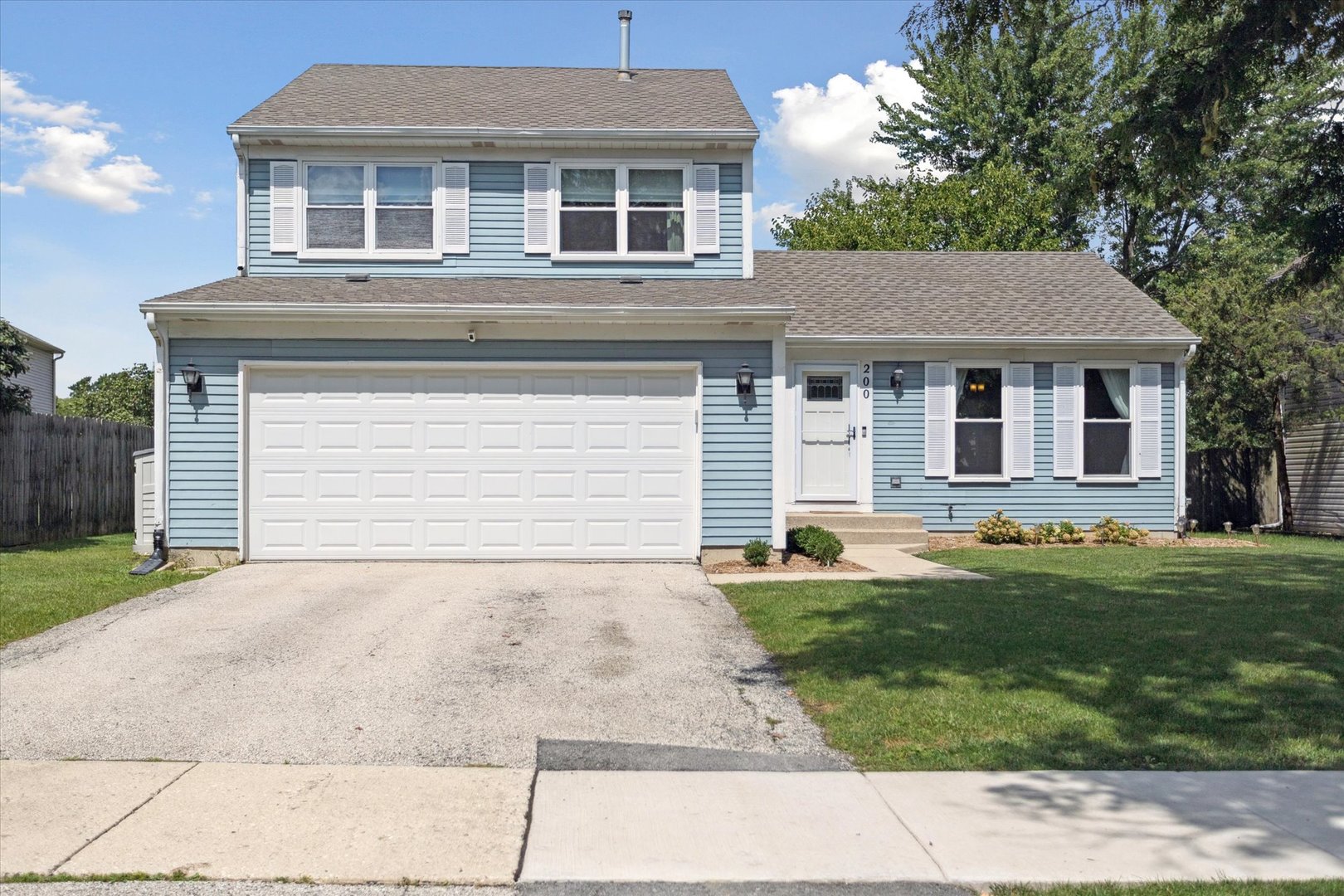 200 Heath Place, Westmont, IL 60559
