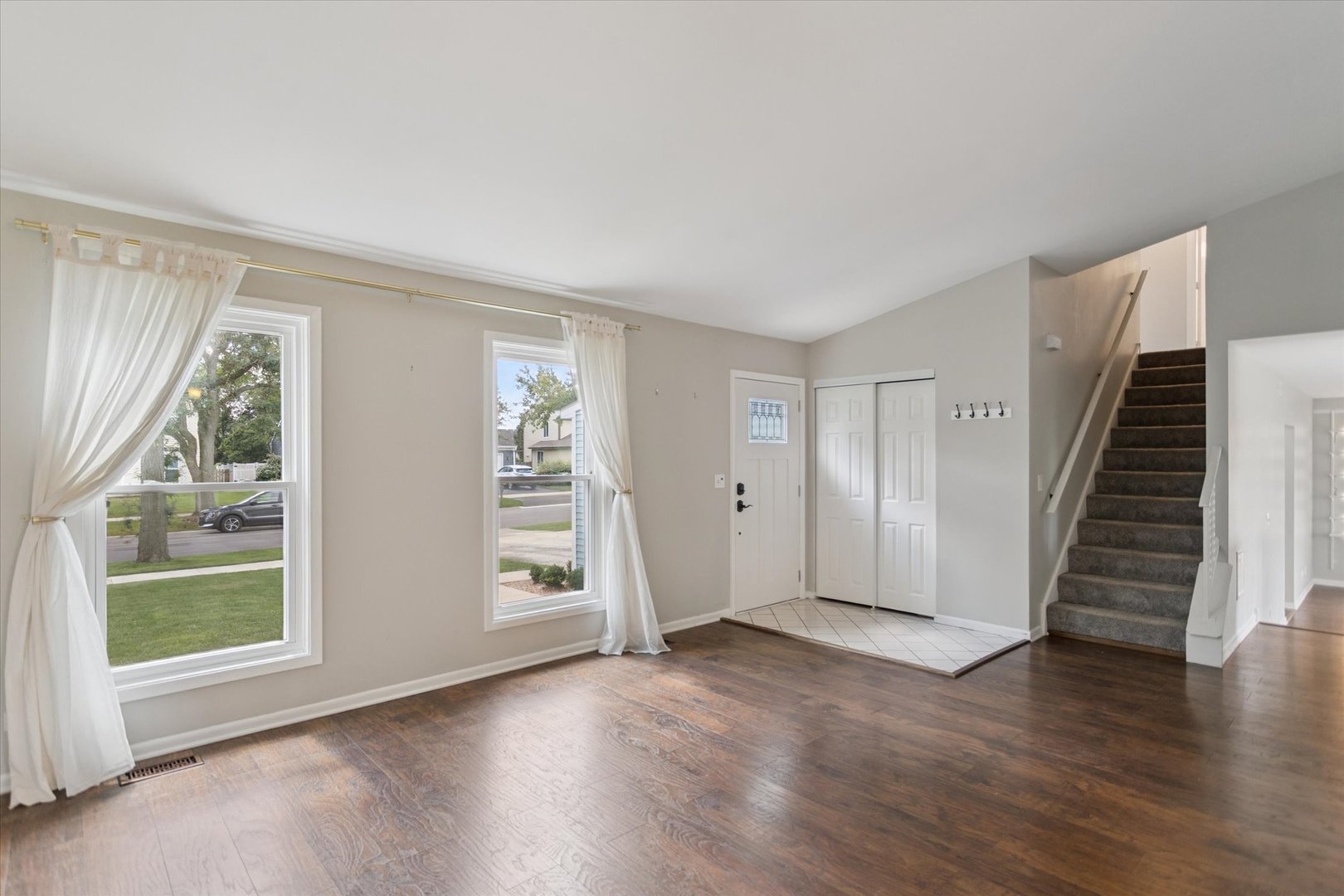 200 Heath Place, Westmont, IL 60559