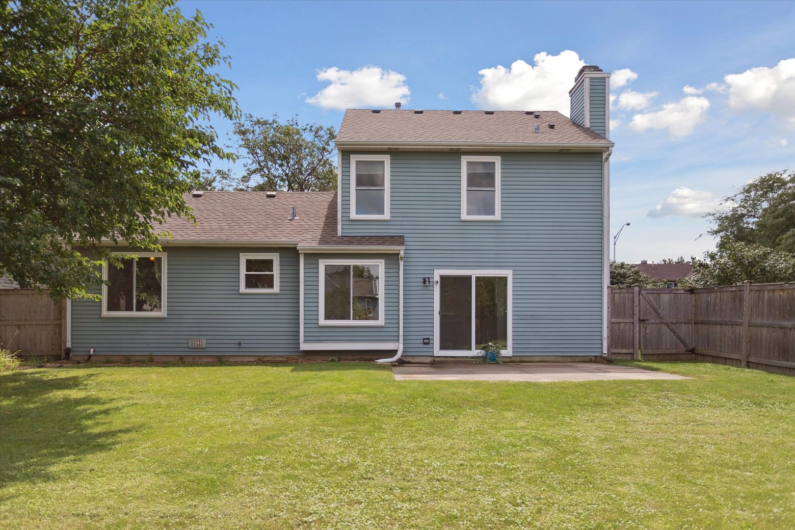 200 Heath Place, Westmont, IL 60559
