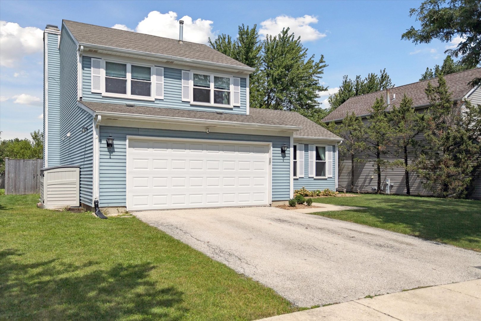 200 Heath Place, Westmont, IL 60559
